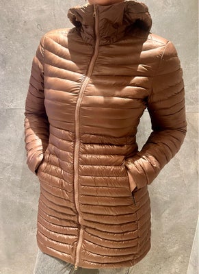 Vinterjakke, str. 38, Arcteryx,  Bronze,  Næsten som ny, Virkelig lækker MID COAT vinterjakke fra Ar