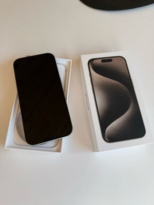 iPhone 15 Pro, 256 GB, grå, Perfekt, Sælger min SUPER velholdte iPhone 15 Pro 256GB. 
Den er i den s