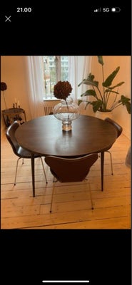 Spisebord, House doctor, House doctor spisebord
Mangotræ og jernben
H:76 cm
D:130 cm

Bordpladen er 