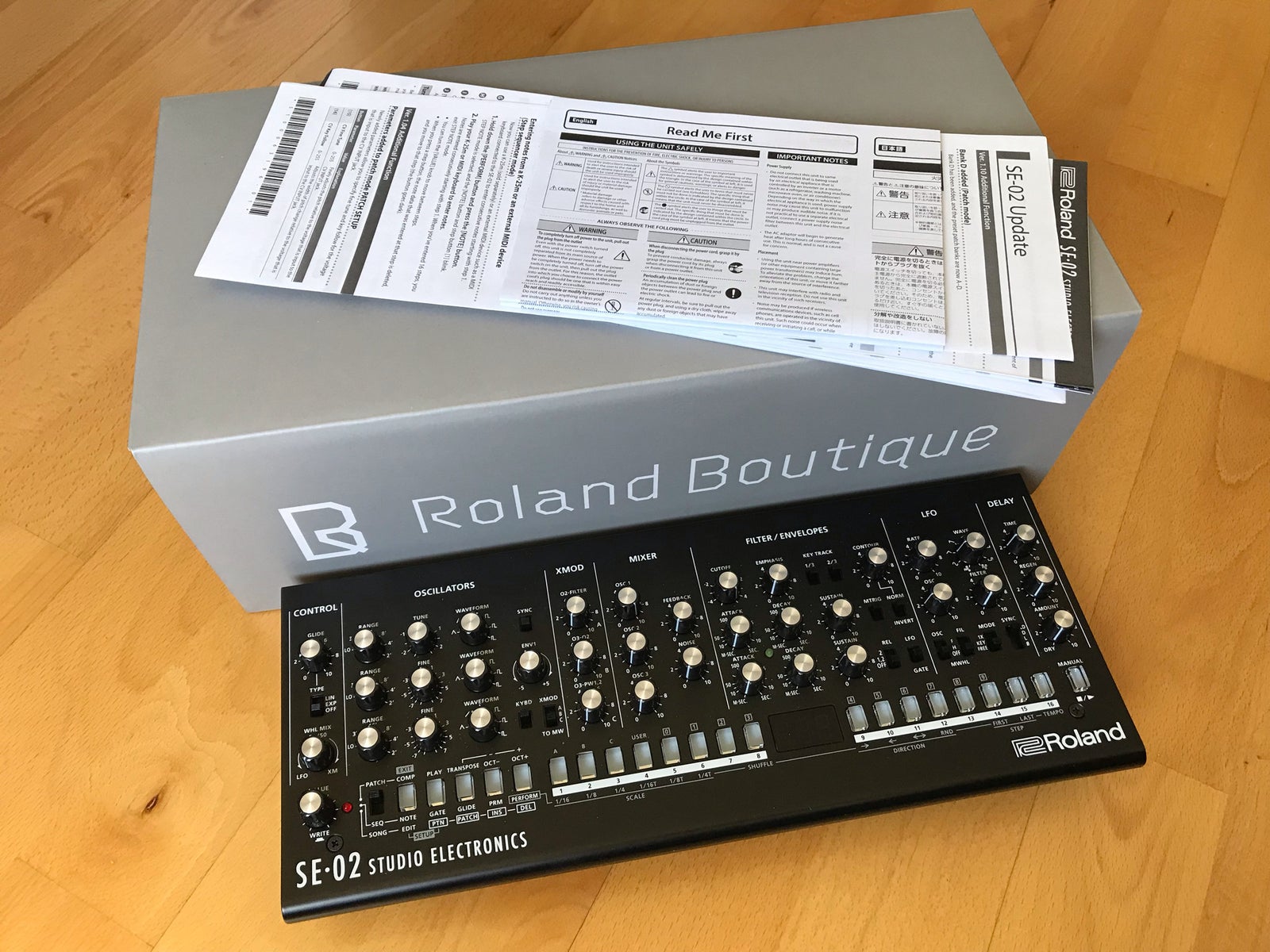 Synthesizer, Roland SE-02 Studio Electronics Roland