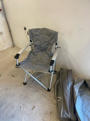 Campingstole, 2 stk kvalitets stole med kraftigt aluminium stel og opbevaringstasker pris pr stk 250