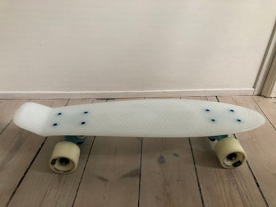 Skateboard, NKX, Længde: 57 cm, meget pæn stand, brugt få gang.