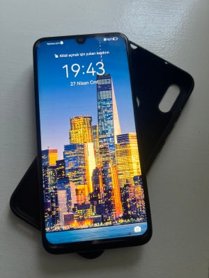 HUAWEI P Smart  2019, 64 , Perfekt, Telefonen er i rigtig god stand uden en ridse, skærmen har altid