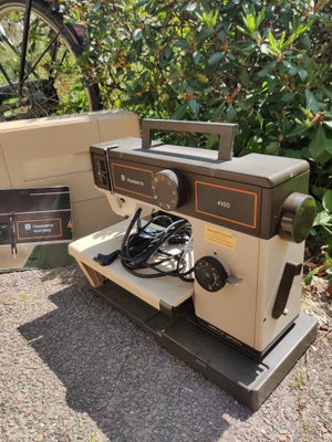 Symaskine, Husqvarna Symaskine model 4100, Retro nostalgisk symaskine fra dengang, der var noget der