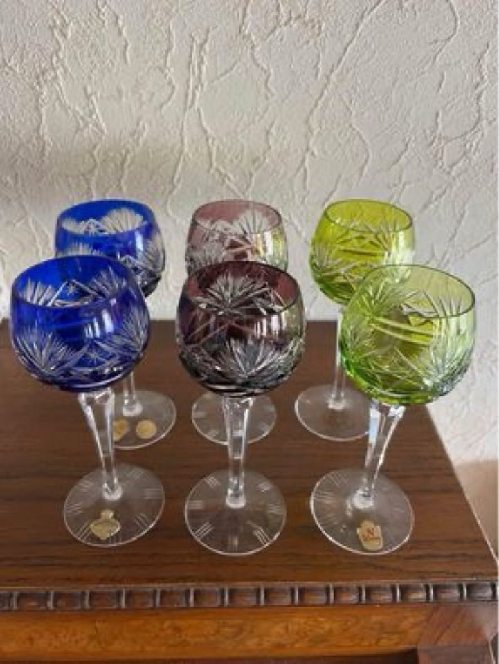 Glas, Farvede krystal vinglas, Rømer nachtman