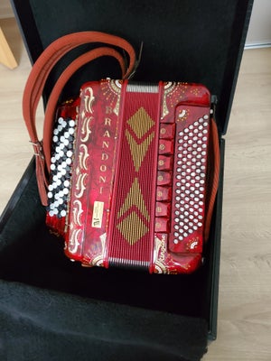 Knapharmonika, Brandoni Kingline 67/96, Meget fin og velholdt harmonika købt brugt hos forhandler fo