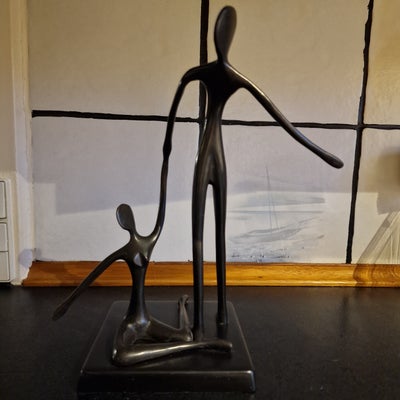 Andre samleobjekter, Figur, Figur af Bodrul Khalique.
Designet for Ikea.
H  26 cm