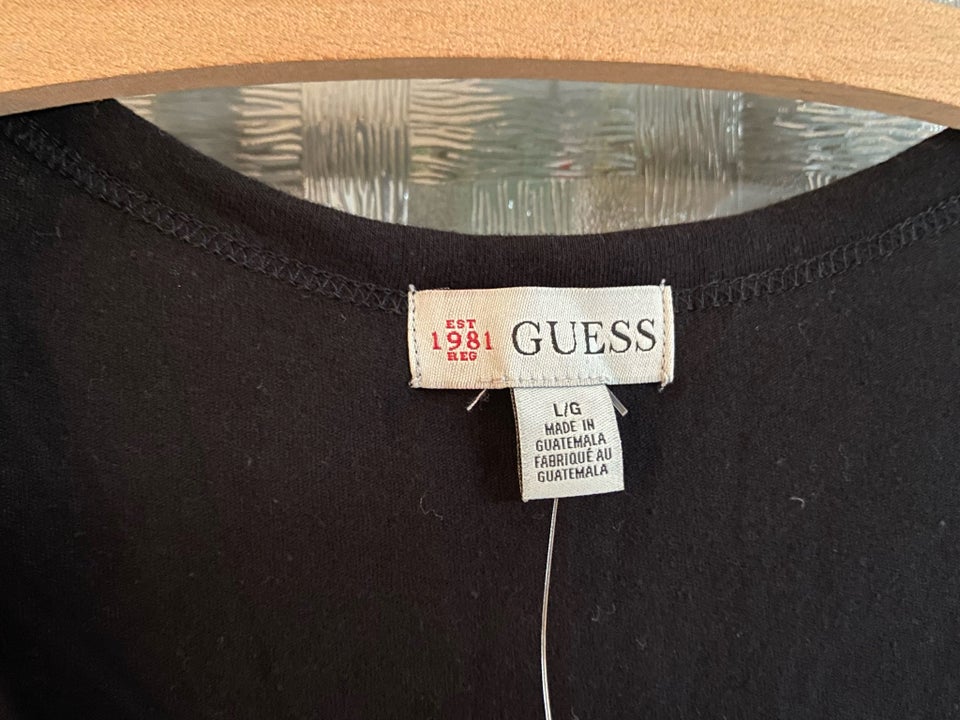 T-shirt, Guess, str. 40