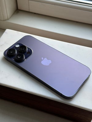 iPhone 14 Pro, 128 GB, Perfekt, Purple / lilla farve. I meget fin stand, har altid været i cover. 
K
