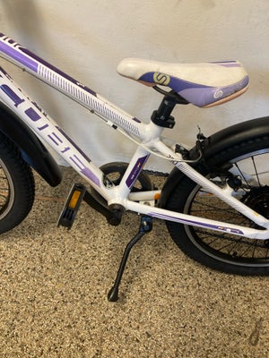 Unisex børnecykel, mountainbike, Cube, 200, 20 tommer hjul, 7 gear, Står super flot 100 procent ok m