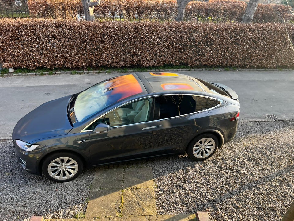 Tesla Model X, El, 2019