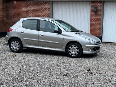 Peugeot 206, 1,4 HDi Performance, Diesel, 2008, km 304000, champagnemetal, aircondition, ABS, airbag