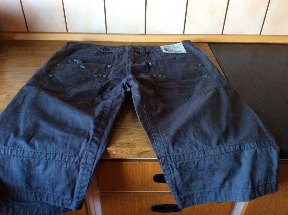 Knickers, Idenim, str. 32