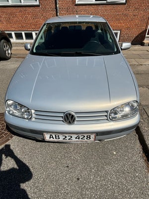 VW Golf IV, 1,6, Benzin, 1998, km 145000, gråmetal, 3-dørs, Sælger min VW golf 4, fordi jeg gerne vi