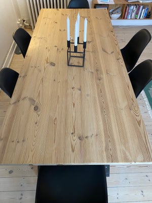 Bordplade, Fyrretræ, Hjemmelavet, b: 90 l: 200, Hjemmelavet plankebord af solide fyrretræsplanker. F