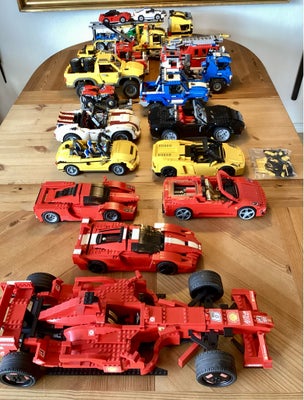 Lego andet, Samling, Jeg sælger en samling af ældre udgåede lego køretøjer i flot stand.
Man er velk