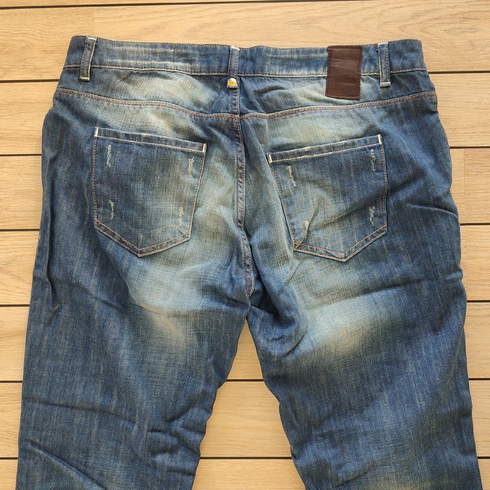 Jeans, Hust, str. 34