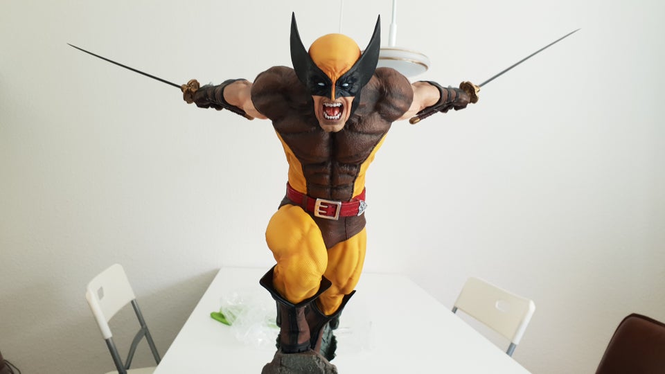 Andre samleobjekter, Wolverine (Brown) statue XM Studios