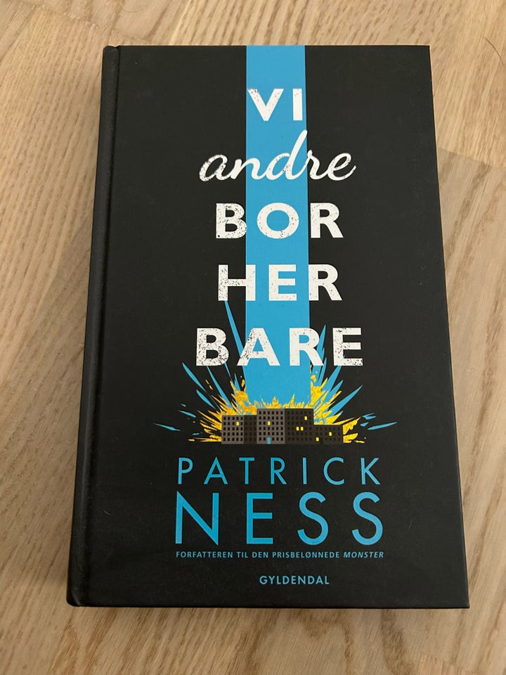 Vi andre bor her bare, Patrick Ness, genre: science fiction