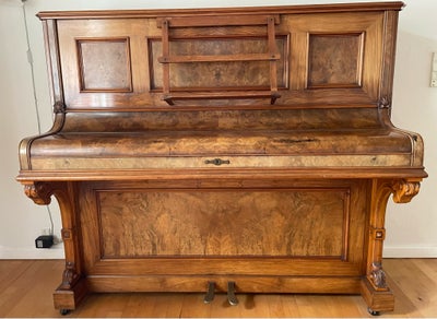 Klaver, Emil Felumb, Fint gammelt klaver til afhentning.