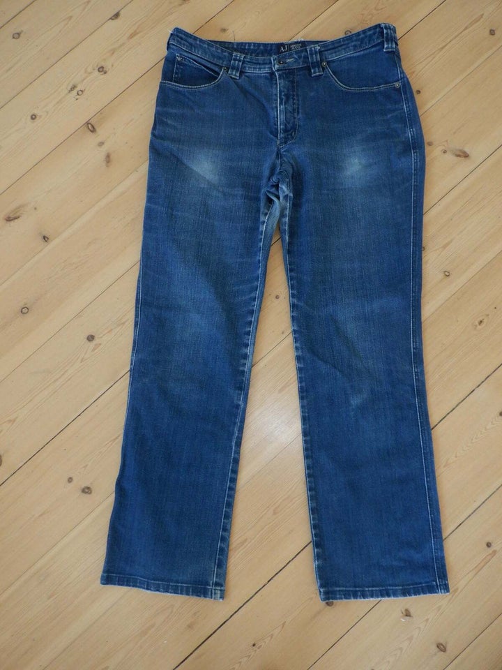 Jeans, Armani Jeans, str. dba.dk - og Salg af Nyt og Brugt