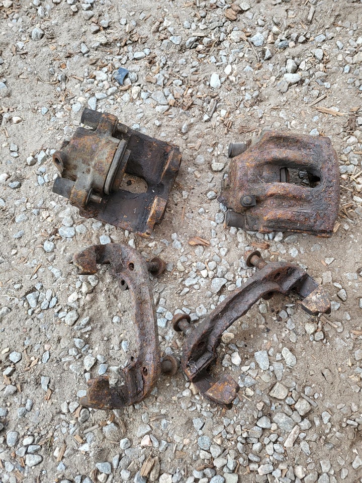 Bremsedele, Bremsecaliper og bremseåg, BMW 320I/520I