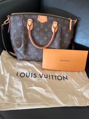 Crossbody, Louis Vuitton, kernelæder, Fantastisk flot taske se billederne , med  kvittering . 