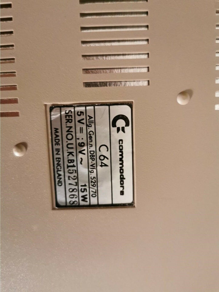 Commodore 64, spillekonsol, God