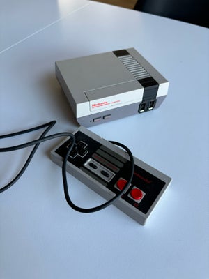 Nintendo NES, Classic mini NES, God, Nintendo Classic mini NES konsol med én controller i rigtig god