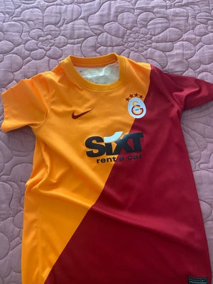 Fodboldtrøje, Galatasaray fodboldtrøje, Nike, str. 158-170, Brugt sjældent med ingen ridser/fejl
