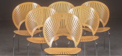 Nanna Ditzel, Nanna Ditzel. Trinidad. 12 stk Spisebordsstole model 3296 med skaller af 'natur' formb