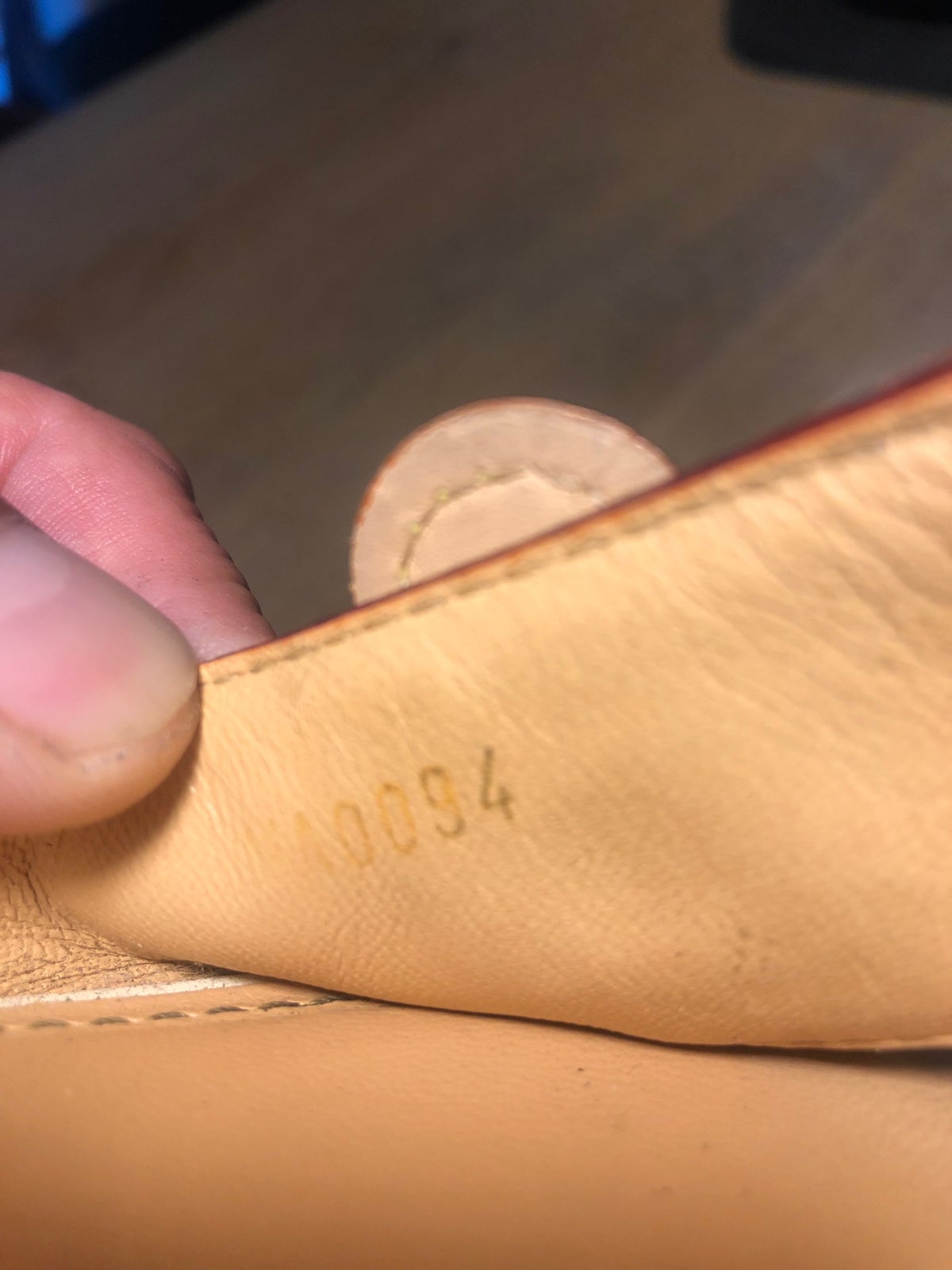 Leather sandals Louis Vuitton Multicolour size 40 EU in Leather - 32852280