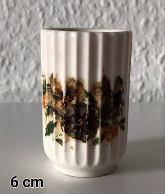 Porcelæn, Rullede vase, Lyngby porcelæn, Med blomster