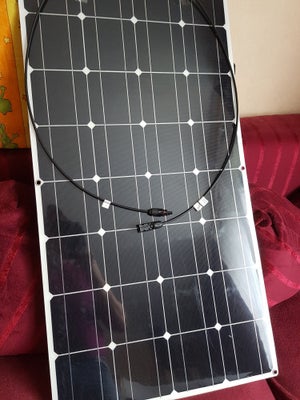 Solcelle, Solcelle anlæg med 100watt bøjelig solpanel
Varta 70ampere batteri
Regulator
12volt udtag 