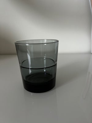 Glas, Whisky glas, Iittala, Fire flotte whisky glas fra stilsikre Iittala, Finland. 

Som nye.

Farv