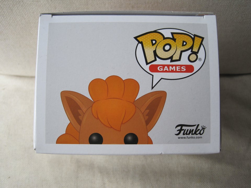 Funko Pop #580 Vulpix Flocked