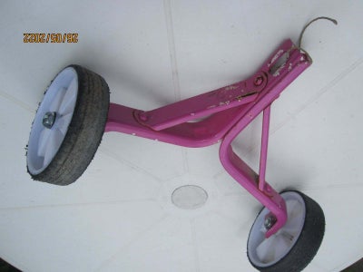 Støttehjul, 2 stk- T-HANSEN, 2 stk . diameter 12.5 cm passer til 14-16 tommer barnecykel. I fin stan