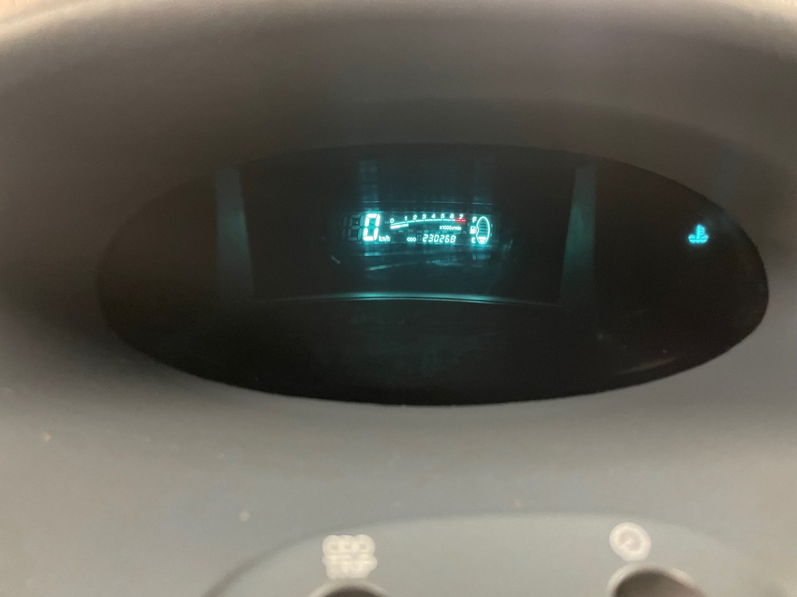 Toyota Yaris, 1,0 Luna, Benzin