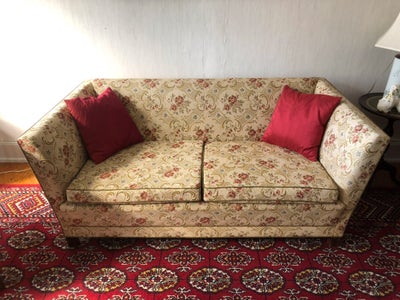 Andet, Sofaen er en såkaldt London sofa og er i pæn stand
Bredden er 148 cm og siddehøjden er 42 cm.