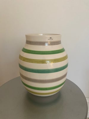 Vase, Stribet vase, Kähler, Stribet Kähler vase i grønne nuancer. Højde: 20 cm, diameter i top: 11 c