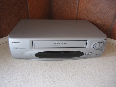 VHS videomaskine, Prosonic, VCR X-21, Perfekt, 

- ALU-farvet
- Fin stand !
- Scart-stik for nem TV-
