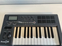 Midi keyboard, M-AUDIO Axiom 25