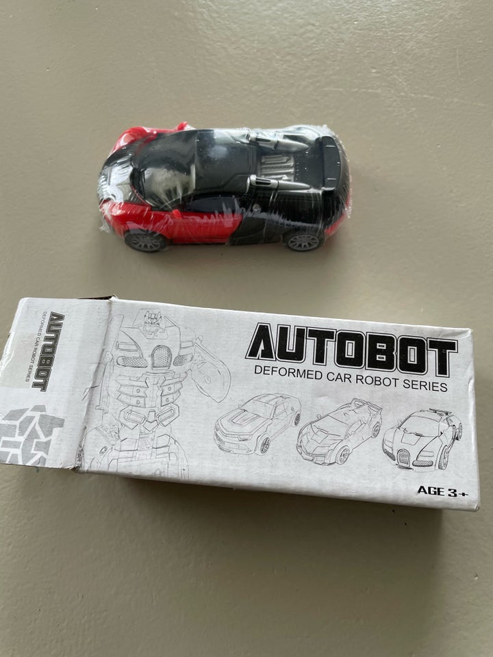 Blandet legetøj, Autobot, Robot og bil i en