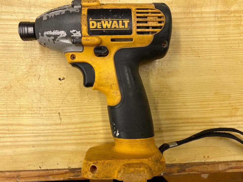 Skruemaskine, Dewalt