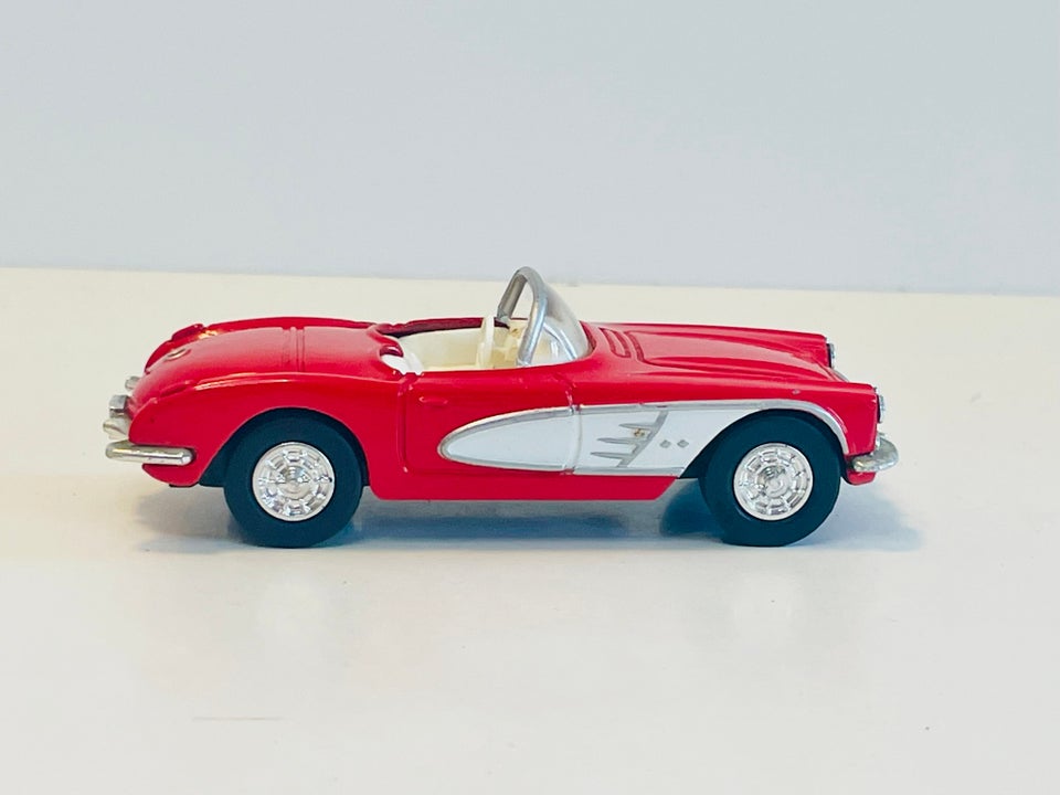 Modelbil, Ertl Chevrolet Corvette, skala 1:43