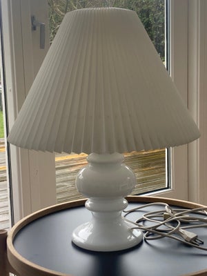 Lampe, Holmegård, Meget fin stand, både lampe og skærm, som ny, 52 cm høj.