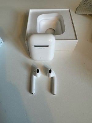 in-ear hovedtelefoner, Apple, A2032, Perfekt, Et par spritnye Airpods som aldrig har været brugt. Ka