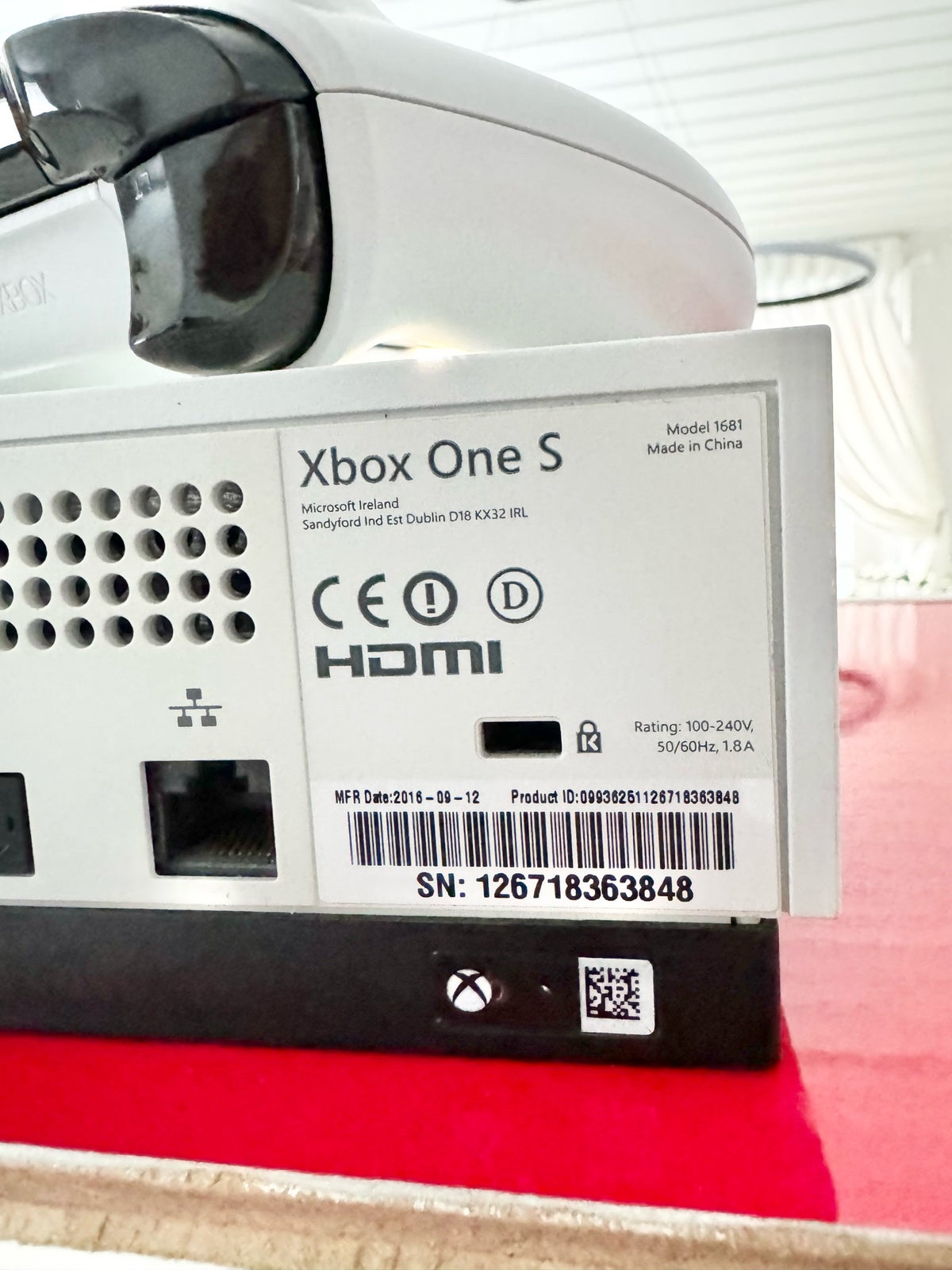 Xbox One S, 1681, Perfekt