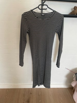 Blusekjole, Mads Nørgaard, str. One size,  God men brugt, Mads nørgaard klassisk stribet kjole sort 