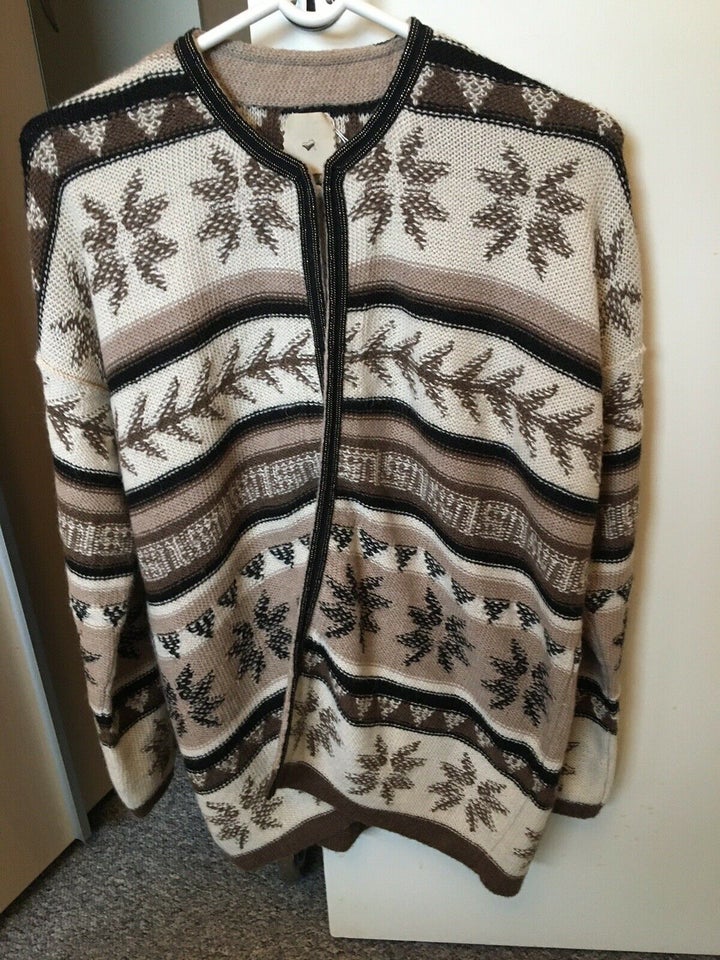 Cyclops mærke Forhøre Cardigan, Heartmade/Julie Fagerholt, str. One size – dba.dk – Køb og Salg af Nyt og Brugt Cyclops mærke Forhøre Cardigan, Heartmade/Julie Fagerholt, str. One size – dba.dk – Køb og Salg af Nyt og Brugt